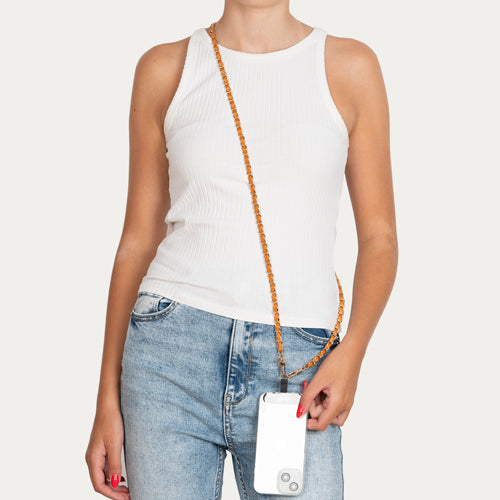 Chaînes-bijoux– Collection Gold & Chain : chaînes en cuir tressé et métal doré pour téléphone, élégantes et résistantes.