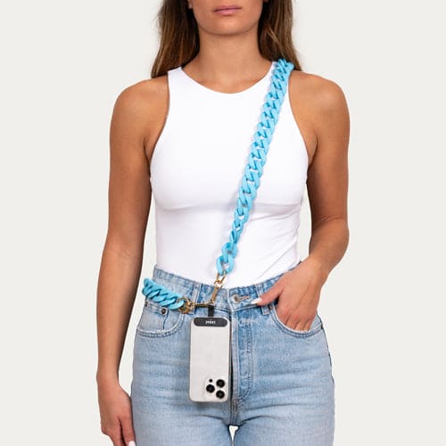 Les Chaînes d’Énergie – Bijoux & Téléphones | Collection INDIA SUMMER – Chaînes-bijoux élégantes en acrylique et acier doré