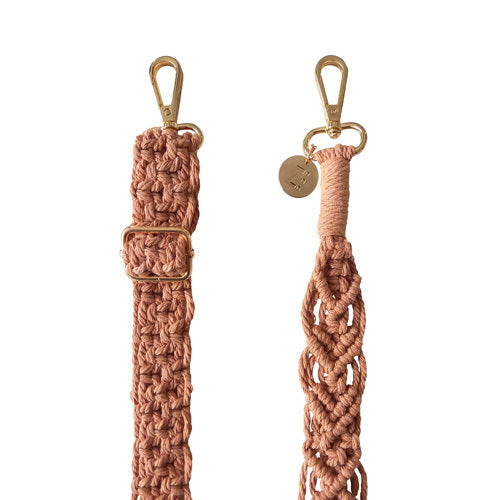 Les Chaînes d’Énergie – Bijoux & Téléphones | Collection IBIZA – Chaînes-bijoux bohèmes en coton tressé et acier doré